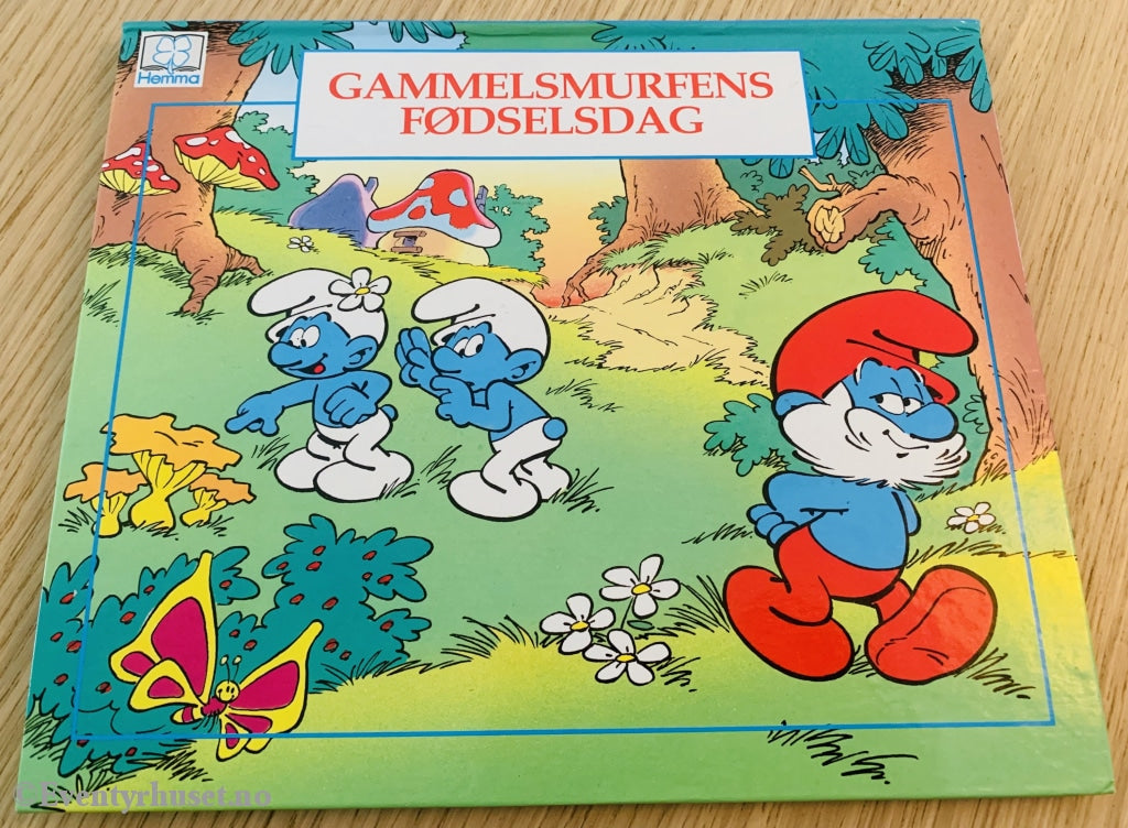 Gammelsmurfens Bursdag. 1996. Popp-Opp-Bok. Fortelling