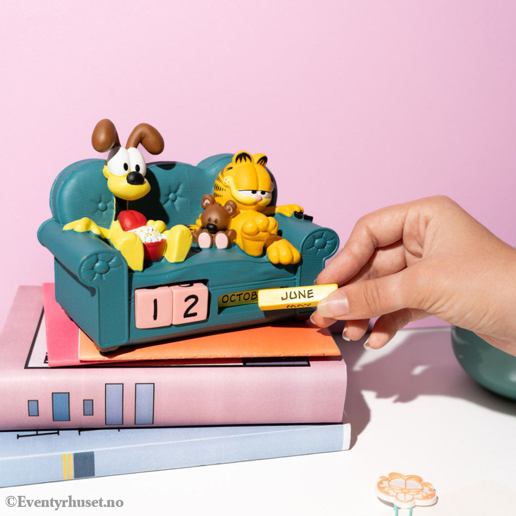 Garfield 3D perpetual Calendar Home & Gifts
