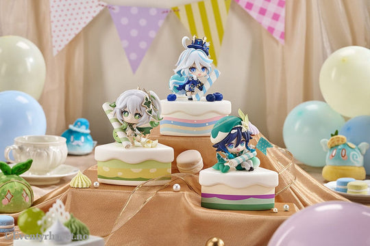 Genshin Impact Wondrous Travels Series Figure Zhongli Chibi 12 cm Manga & Anime