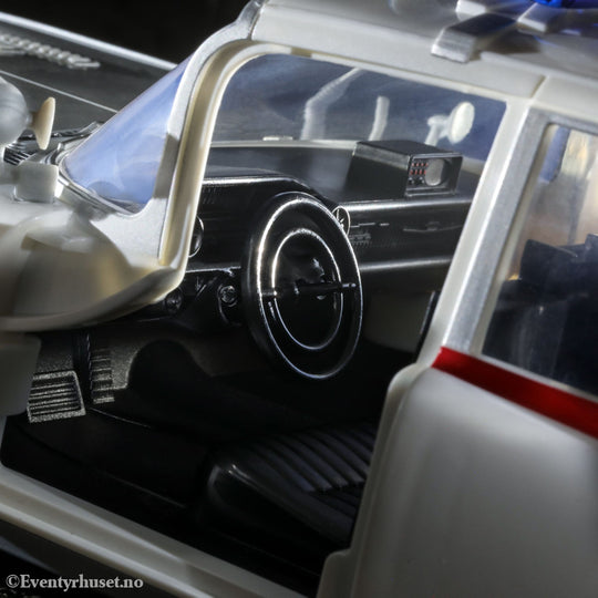 Ghostbusters Plasma Series Vehicle 1/18 Ecto-1 (1984). Mint In Sealed Box (MISB)! Actionfigur