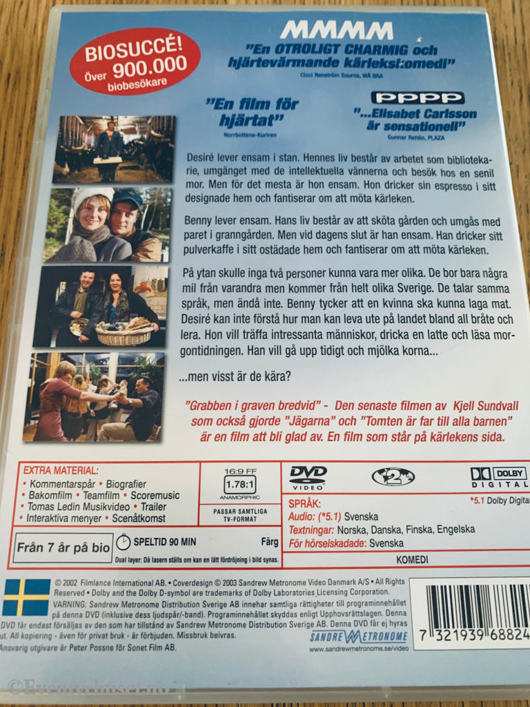 Grabben i graven bredvid (2002). DVD.
