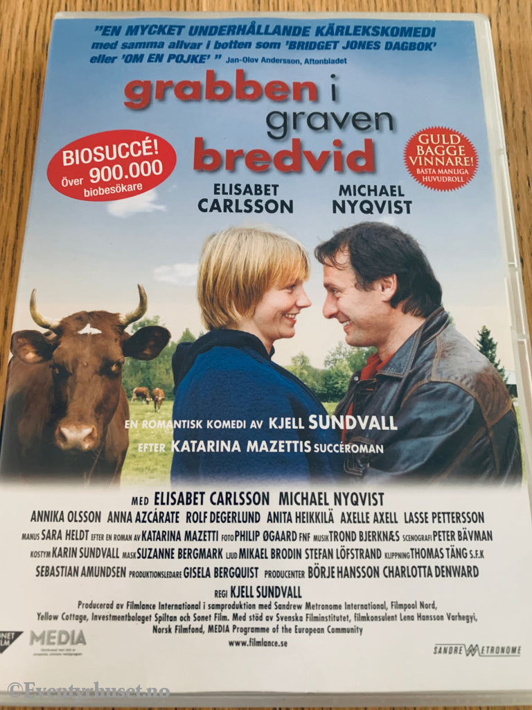Grabben i graven bredvid (2002). DVD.