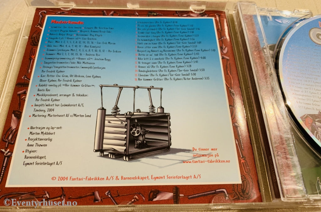 Gråtass. Hemmeligheten På Gården. 2004. Cd. Cd