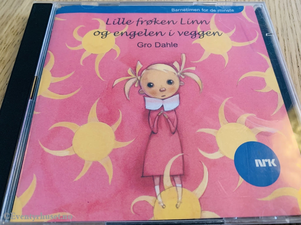 Gro Dahle. Lille Frøken Linn Og Engelen I Veggen (Nrk). 2002/03. Lydbok På 2 Cd.
