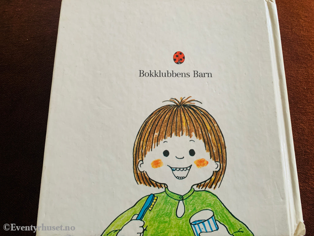 Gunilla Wolde. Emma hos tannlegen / Emma i barnehagen / Thomas bader / Thomas rydder. 1981. Bok.