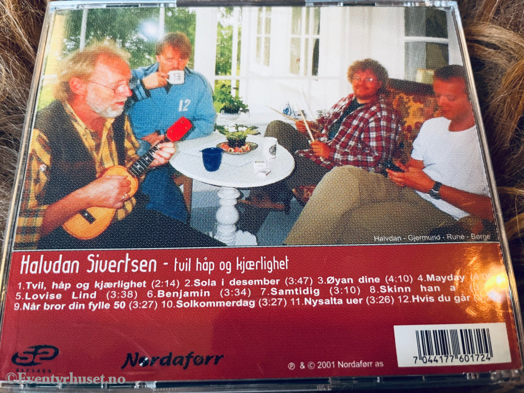 Halvdan Sivertsen. Tvil håp og kjærlighet. 2001. CD.