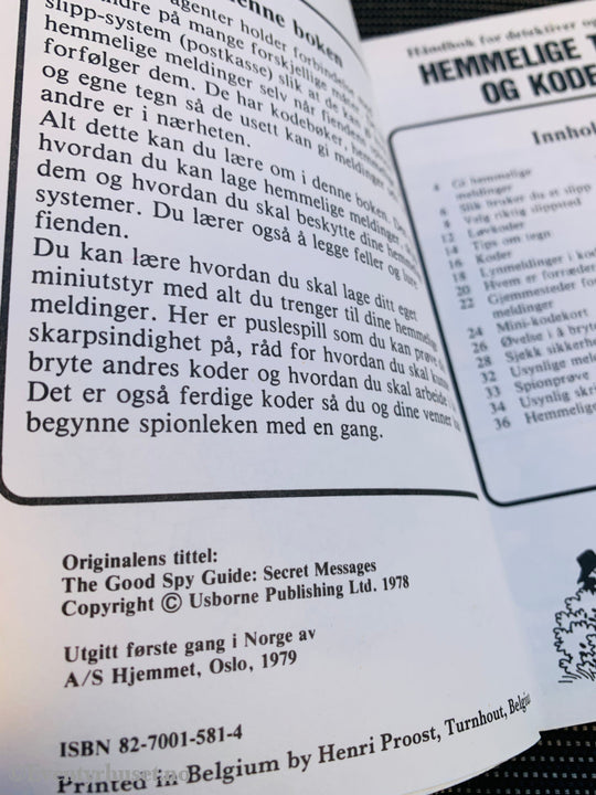 Håndbok for detektiver og spioner: Hemmelige tegn og koder. 1979. Pocketbok