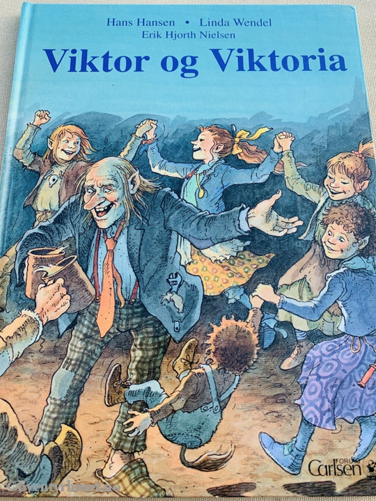 Hans Hansen Linda Wendel Erik Hjort Nielsen. 1993. Viktor Og Viktoria. Fortelling