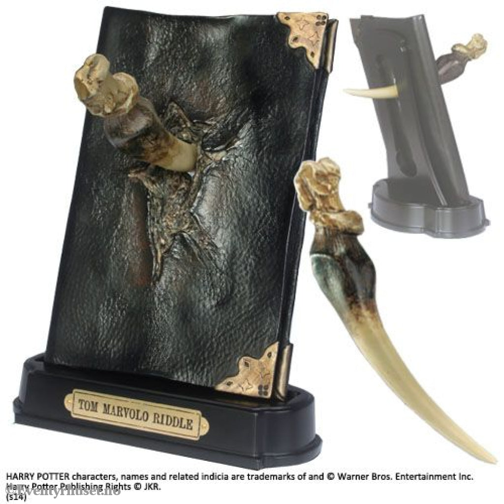 Harry Potter Replica 1/1 Basilisk Fang and Tom Riddle Diary Collectibles