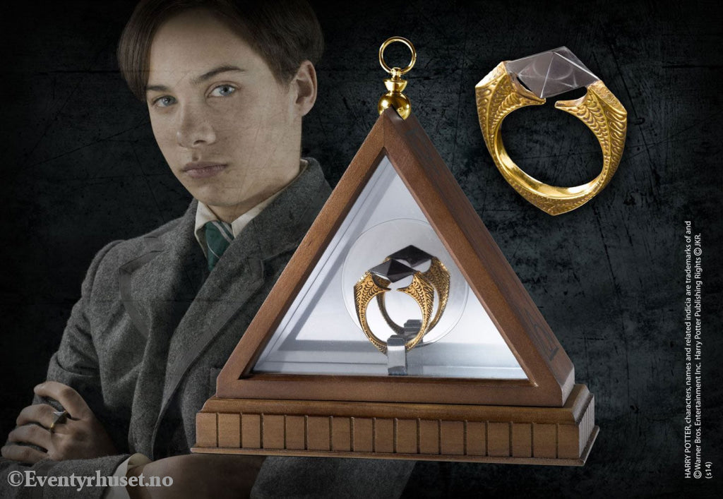 Harry Potter Replica 1/1 Lord Voldemort´s Horcrux Ring (gold-plated) Collectibles