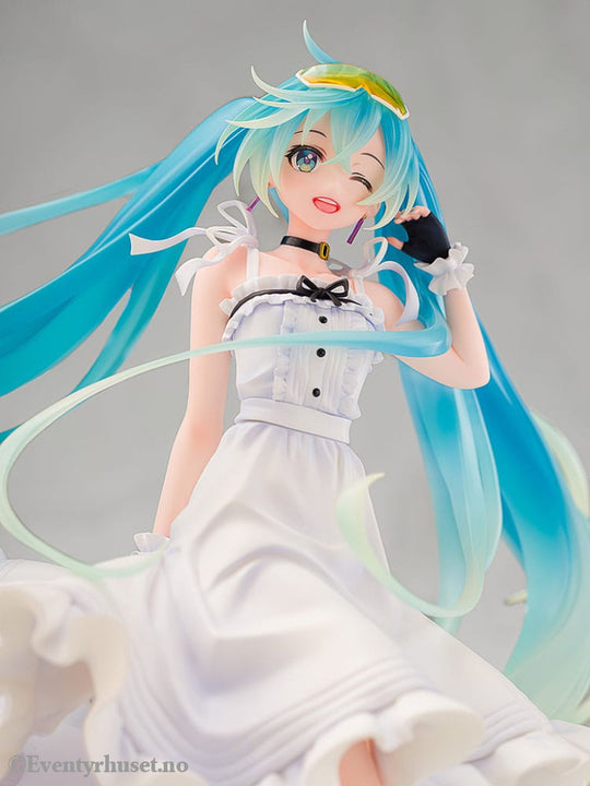 Hatsune Miku GT Project Original PVC Statue 1/7 Vacation Style Ver. 24 cm Manga & Anime