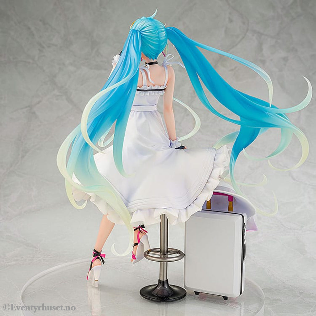 Hatsune Miku GT Project Original PVC Statue 1/7 Vacation Style Ver. 24 cm Manga & Anime