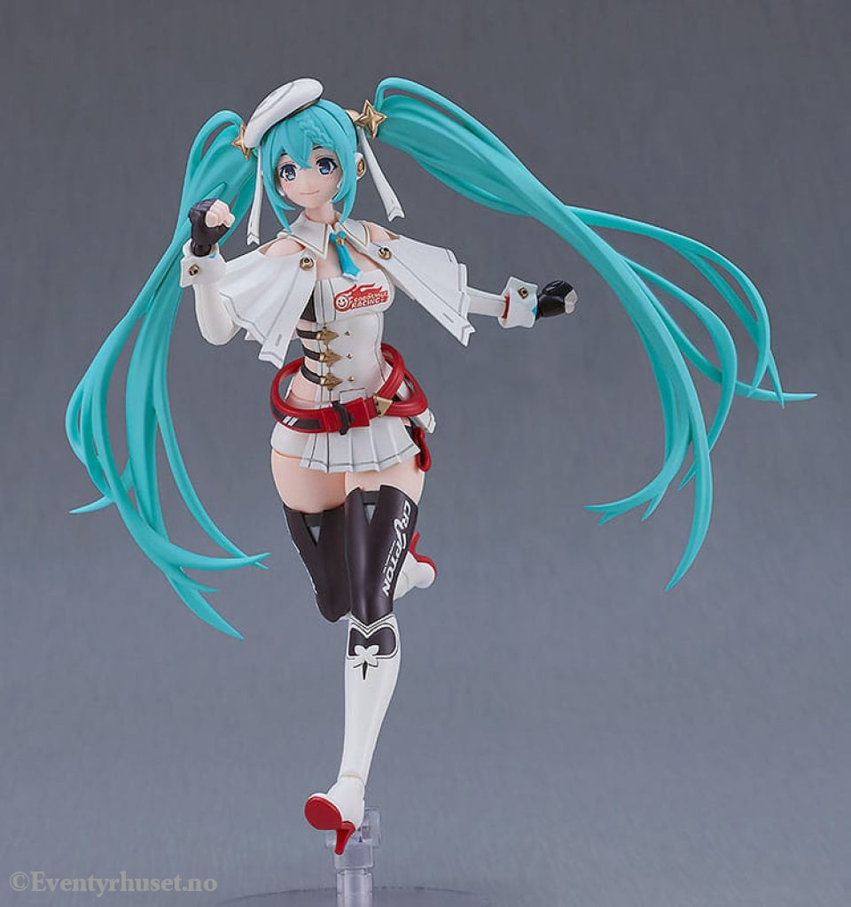 Hatsune Miku GT Project Plamatea Plastic Model Kit Racing Miku: 2023 Ver. 15 cm Manga & Anime