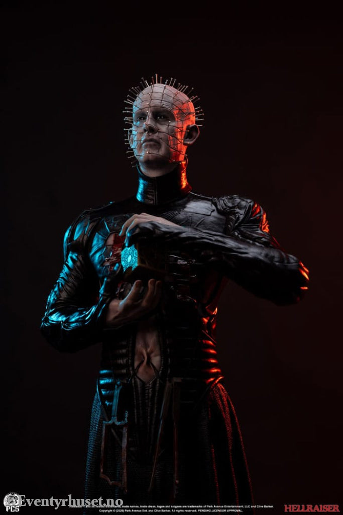 Hellraiser Statue 1/3 Pinhead 79 cm Collectibles