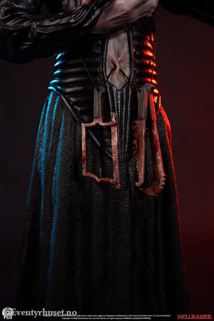 Hellraiser Statue 1/3 Pinhead 79 cm Collectibles