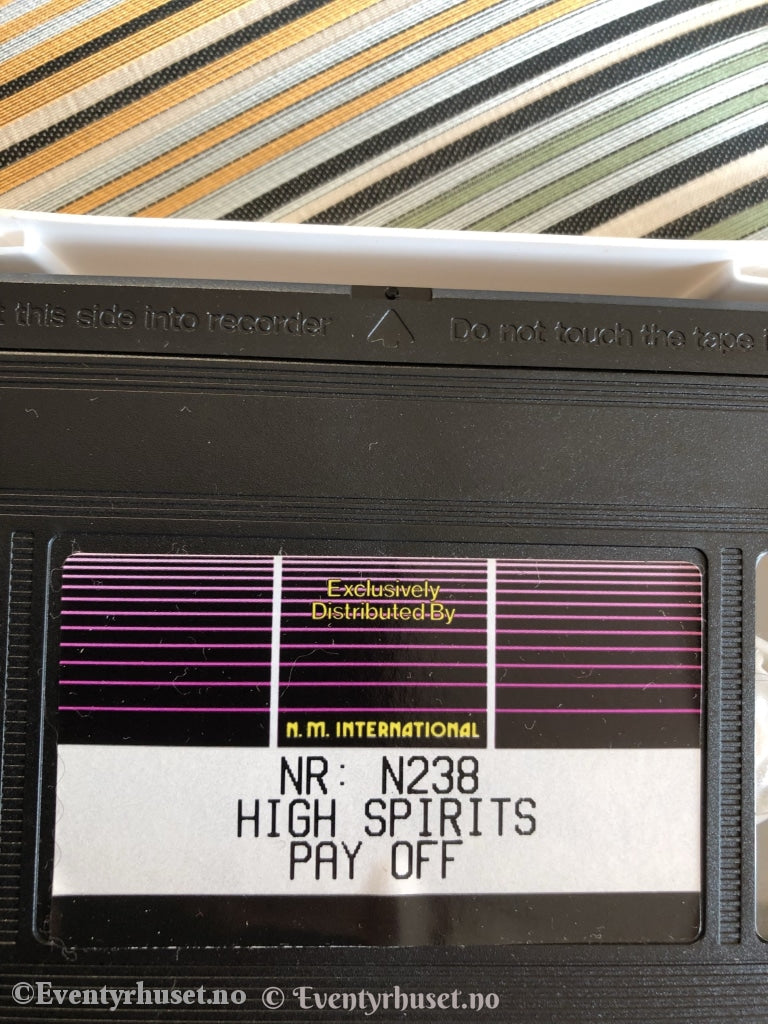 High Spirits. 1991. Vhs. Vhs