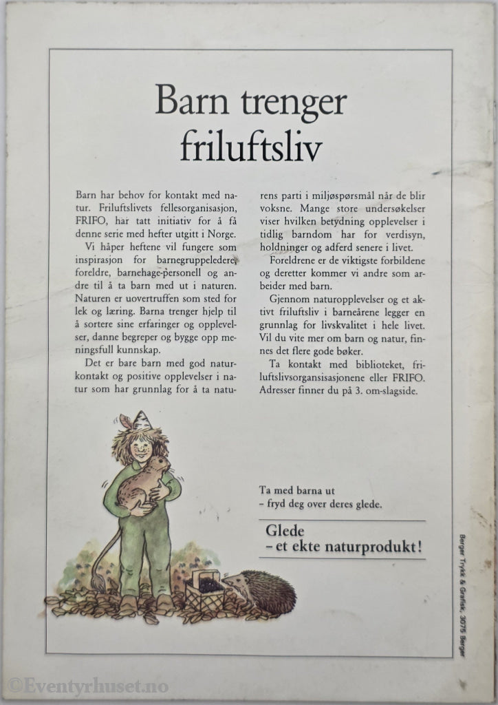 Høst i skogen. . Hefte.