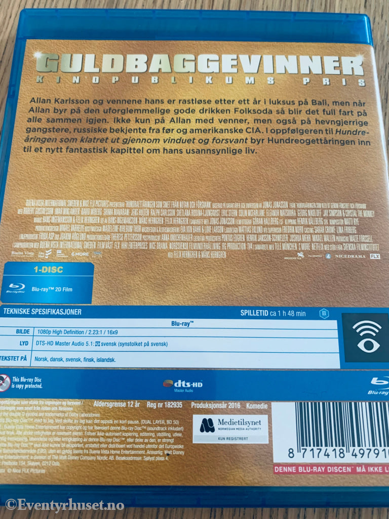 Hundreogettåringen Som Stakk Fra Regningen Og Forsvant. 2016. Blu-Ray. Blu-Ray Disc