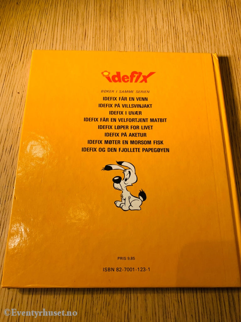 Idefix Møter En Morsom Fisk. 1975. Fortelling