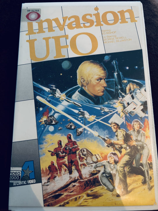 Invasion UFO. V2000.