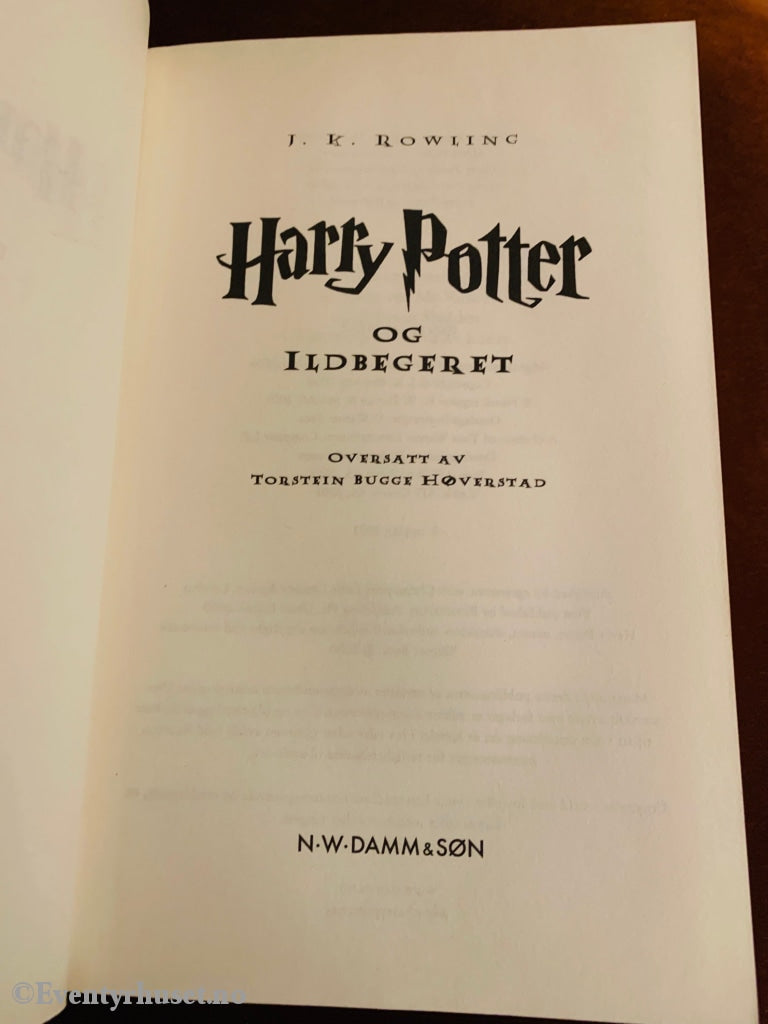 J. K. Rowling. 2000/01. Harry Potter Og Ildbegeret. Fortelling