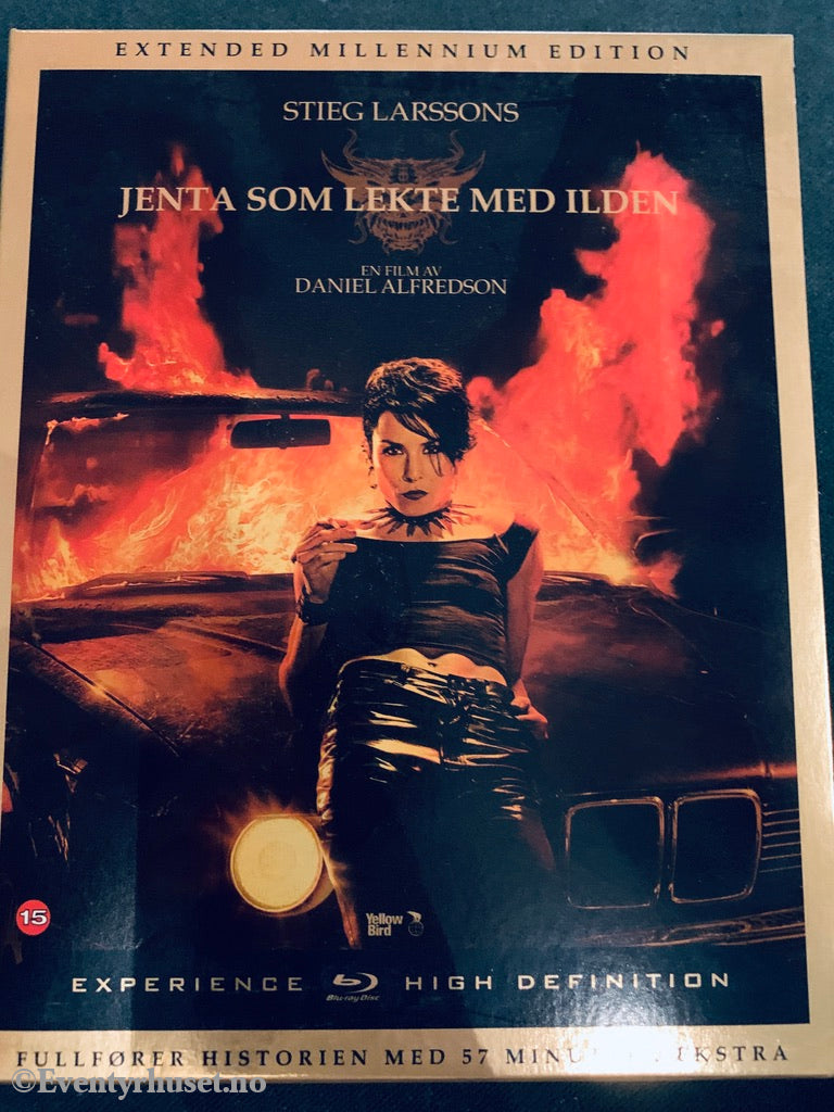 Jenta Som Lekte Med Ilden. 2008. Blu-Ray Slipcase. Blu-Ray Disc