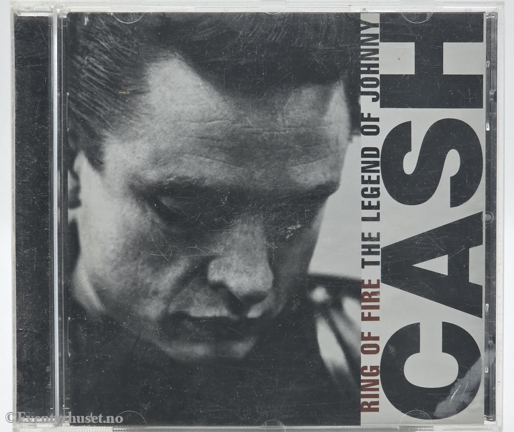 Johnny Cash. 2005. Ring of Fire The Legend of Johnny Cash. CD.