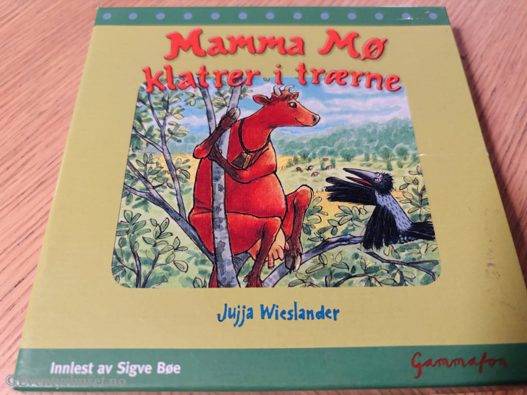 Jujja Wieslander. 2000. Mamma Mø klatrer i trærne. Lydbok på CD.
