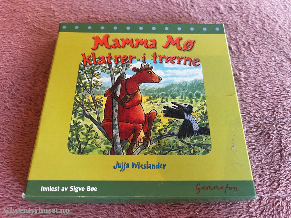 Jujja Wieslander. 2004. Mamma Mø klatrer i trærne. Lydbok på CD.