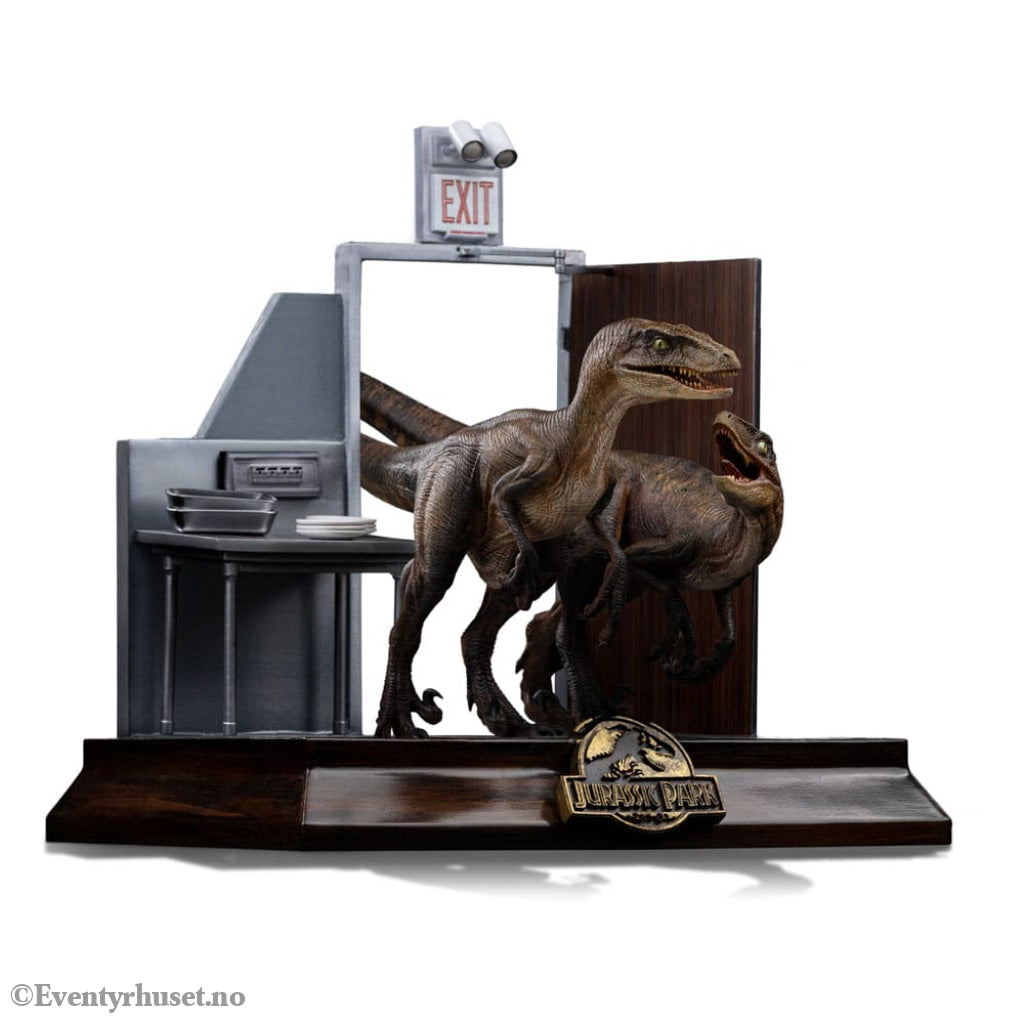 Jurassic Park Art Scale Statue 1/10 Raptors at the Kitchen’s Door 28 cm Collectibles