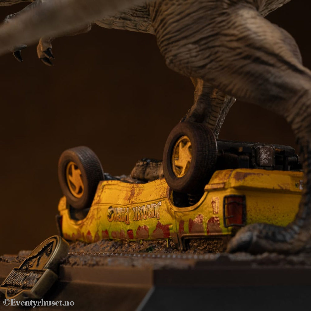 Jurassic Park Icons Statue T-Rex Attack 15 cm Collectibles
