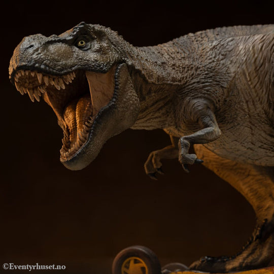 Jurassic Park Icons Statue T-Rex Attack 15 cm Collectibles