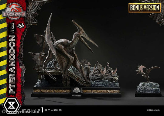 Jurassic Park III Legacy Museum Collection Statue 1/6 Pteranodon Bonus Version 68 cm Collectibles