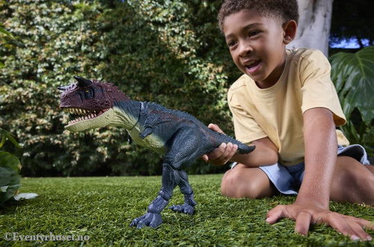 Jurassic World: Survival Action Figure Charge ’N Chomp Carnotaurus Toys