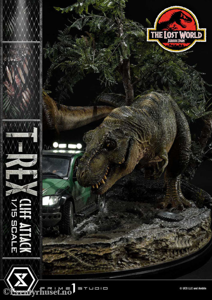 Jurassic World: The Lost World Statue 1/15 T-Rex Cliff Attack 53 cm Collectibles