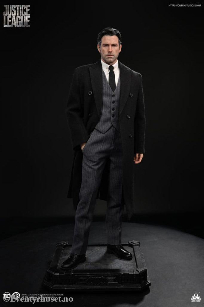 Justice League Statue 1/4 Bruce Wayne (Ben Affleck) 51 cm Collectibles