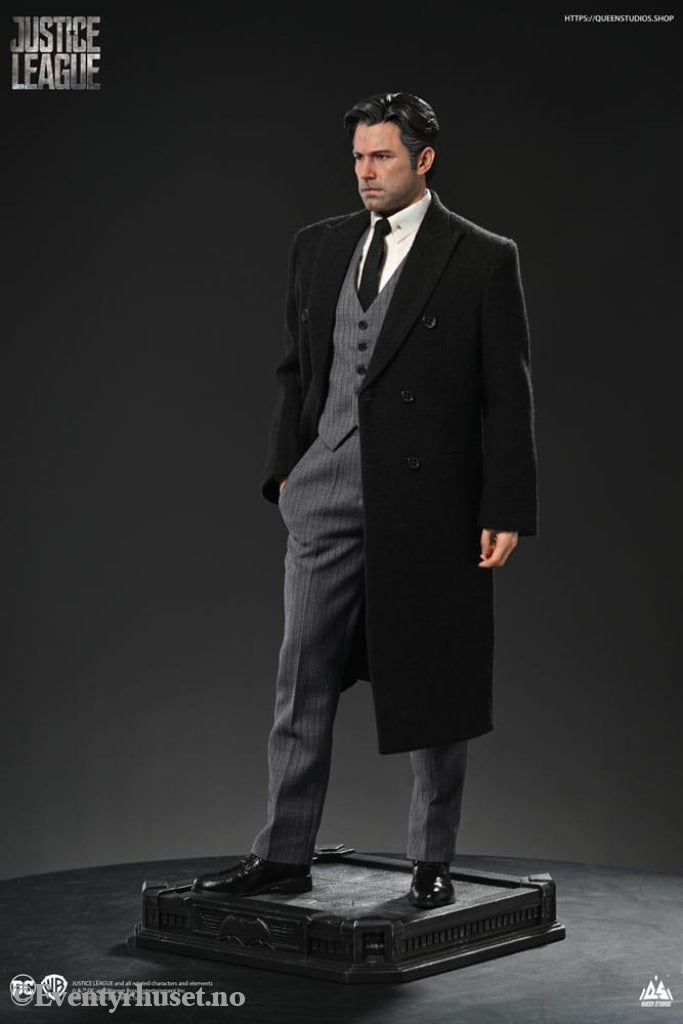Justice League Statue 1/4 Bruce Wayne (Ben Affleck) 51 cm Collectibles