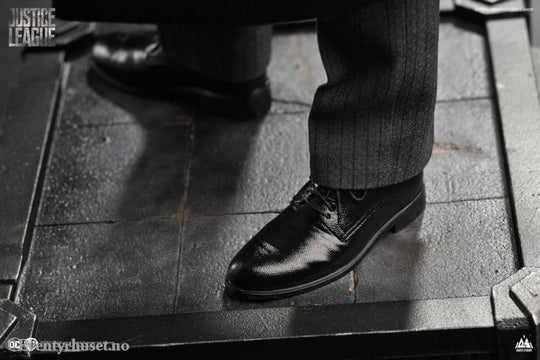 Justice League Statue 1/4 Bruce Wayne (Ben Affleck) 51 cm Collectibles