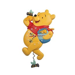 WINNIE THE POOH WALL CLOCK. BRUGER 1 X AA BATTERI (ER IKKE INCL.) H: 20 CM.