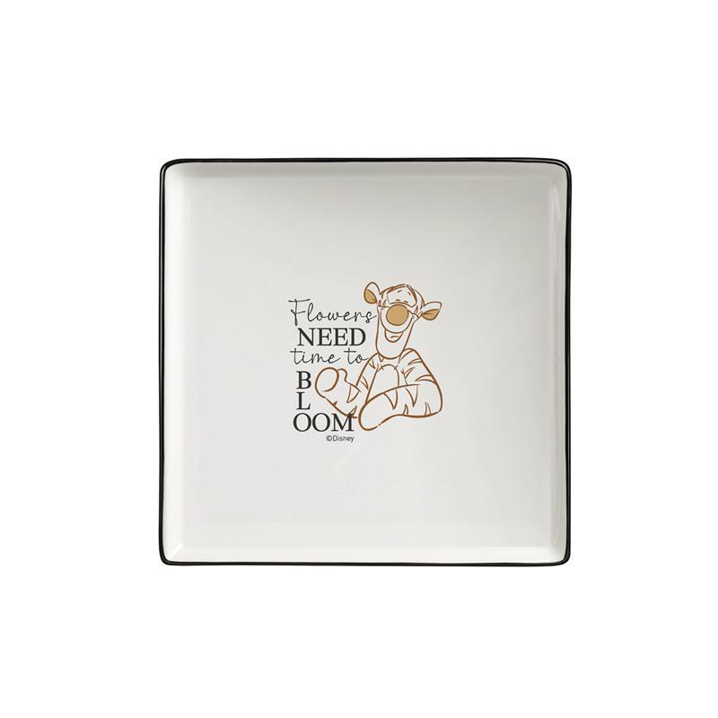 TRAY GOOD COMPANY WINNIE THE POOH. 19 X 19 CM.