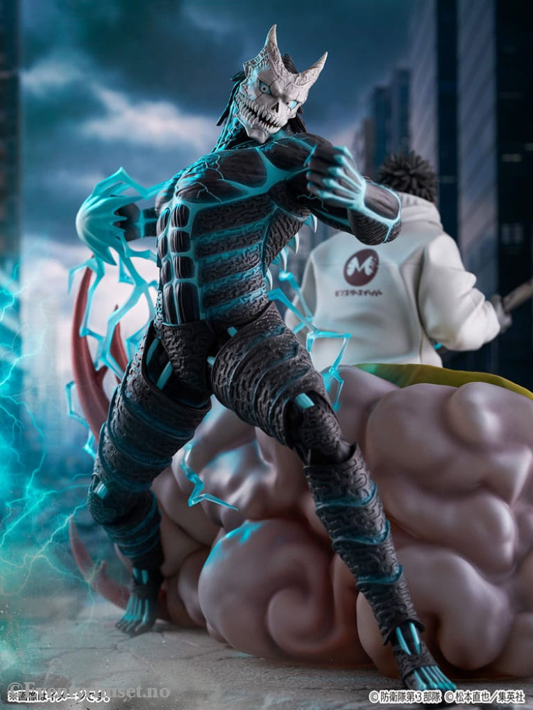 Kaiju No.8 SHIBUYA SCRAMBLE FIGURE PVC Statue 1/7 Kaiju No.8 & Kafka Hibino 29 cm Manga & Anime