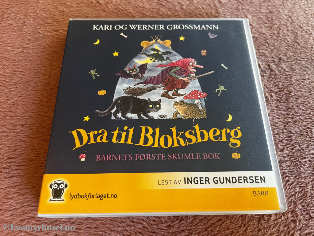 Kari og Werner Grossmann. 2008. Dra til Bloksberg – Barnets første skumle bok. Lydbok på CD.