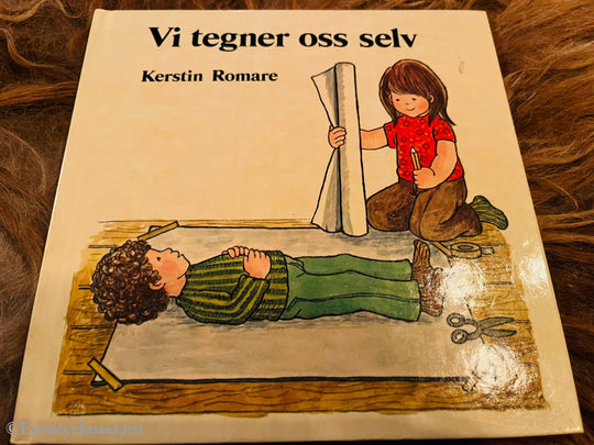 Kerstin Romare. 1978. Vi Tegner Oss Selv. Fortelling