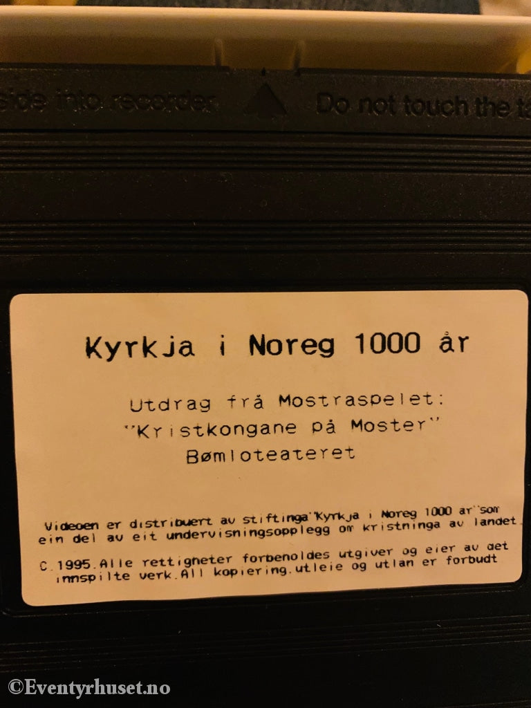 Kyrkja I Noreg 1000 År. 1995. Vhs. Vhs
