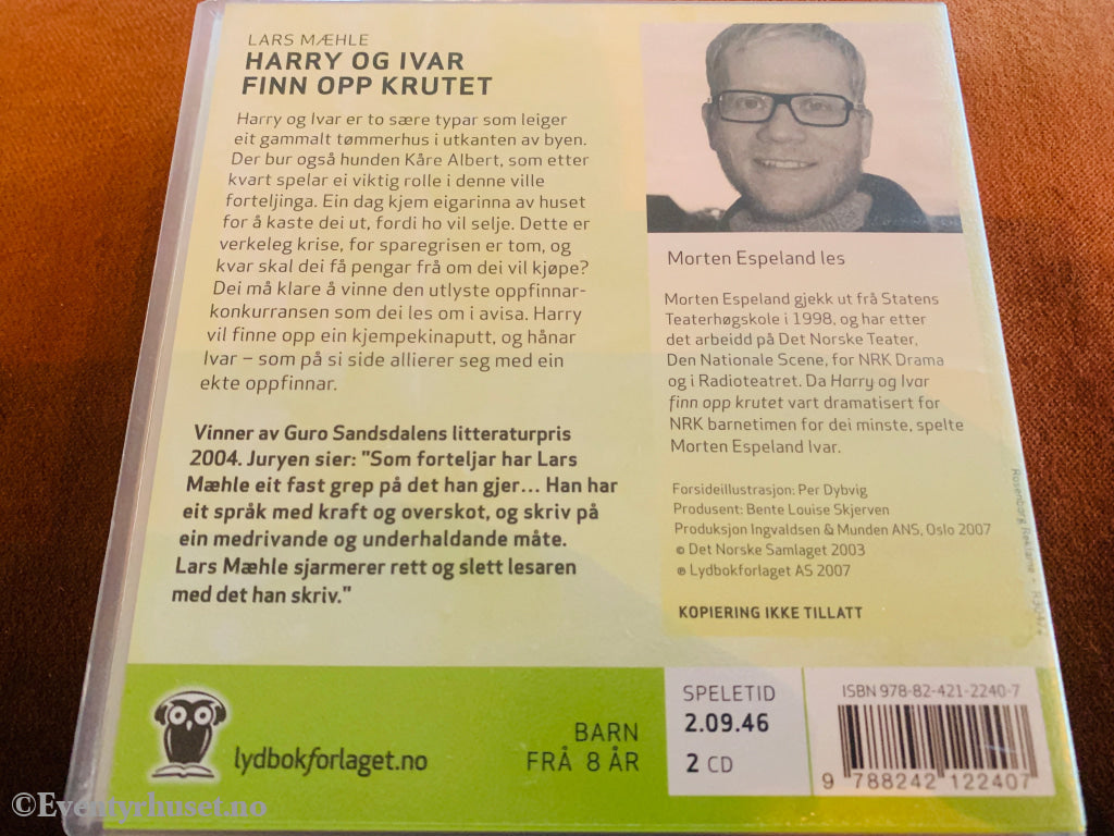 Lars Mæhle. Harry og Ivar finn opp krutet. 2010. Lydbok på CD.