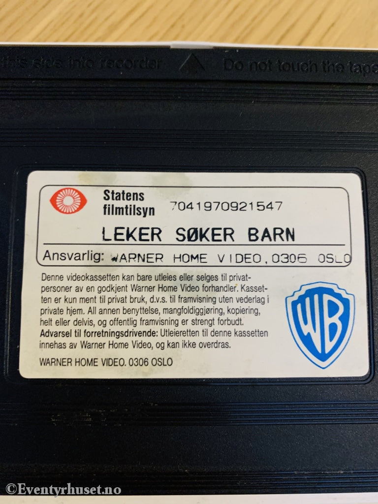 Leker Søker Barn. 1995. Vhs. Vhs