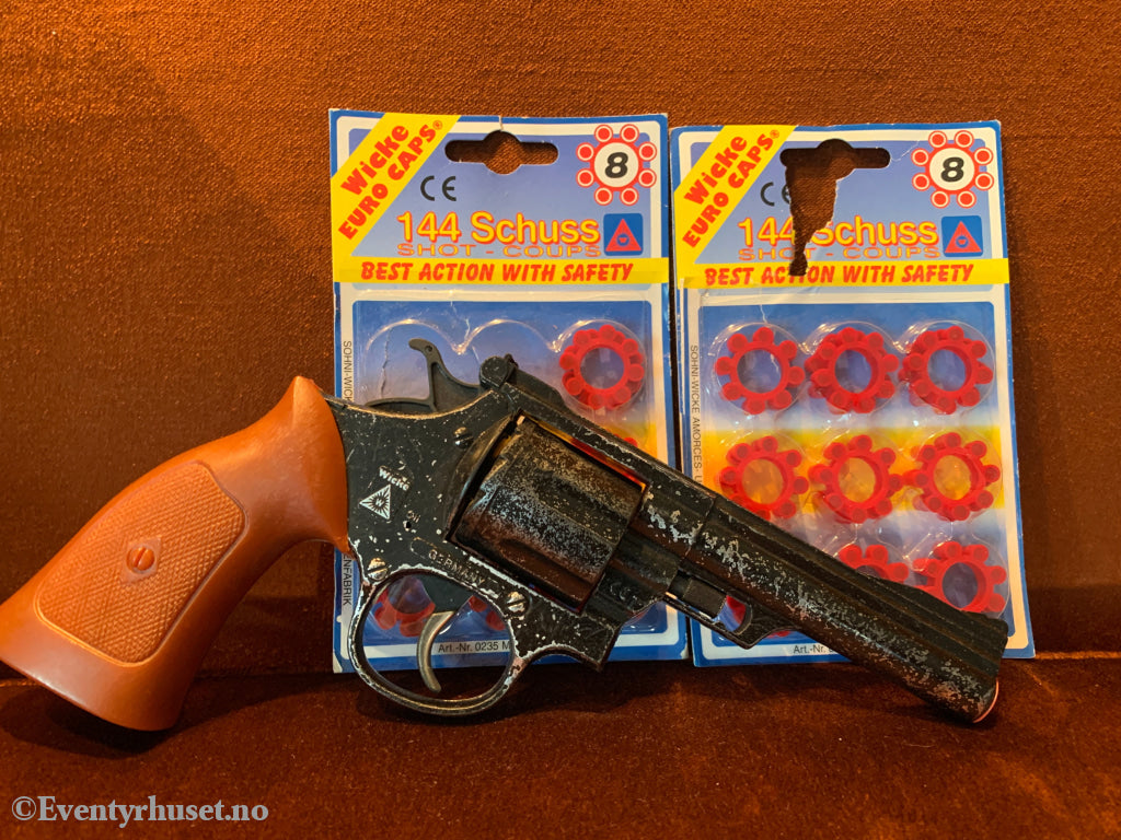 Lekerevolver med knallperter.