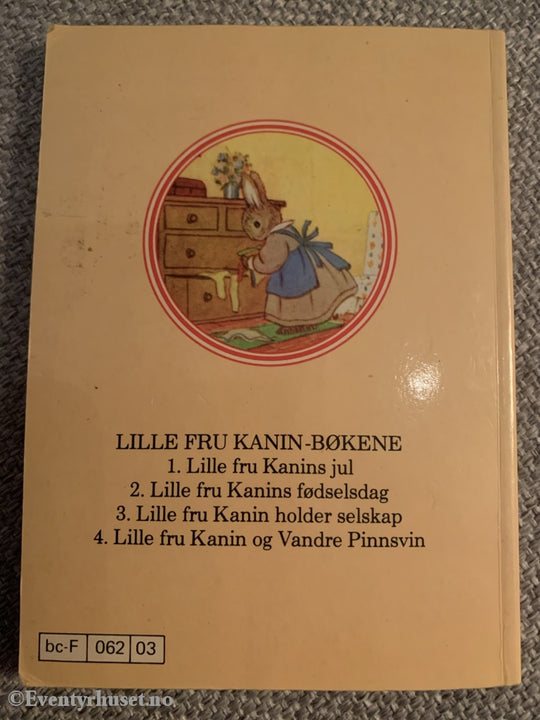 Lille Fru Kanin Og Vandre Pinnsvin (Småtroll Bøkene Nr. 4). 1978. Fortelling