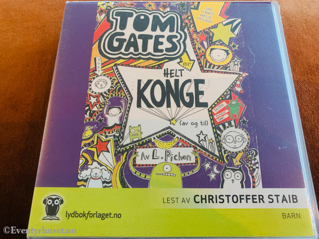 Liz Pichon. Tom Gates er helt konge (av og til). 2013. Lydbok på CD.