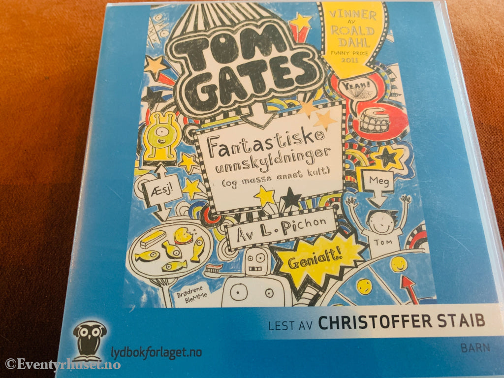 Liz Pichon. Tom Gates: Fantastiske unnskyldninger (og masse annet kult). 2012. Lydbok på CD.